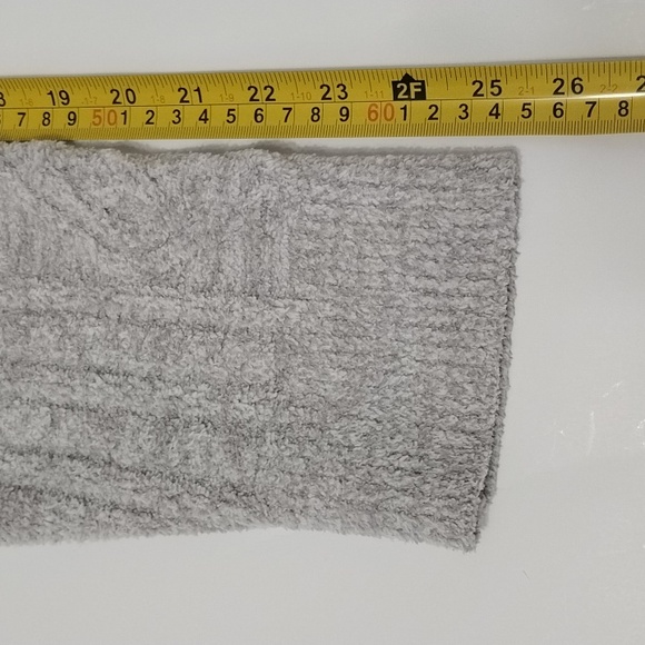 Barefoot Dreams Cable Knit Sweater For Men - Picture 9 of 10